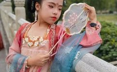 在停车场做不可描述的事情